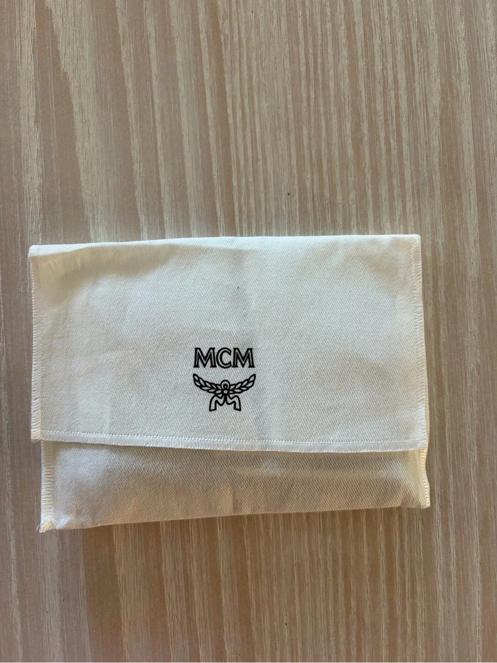 NIB MCM Bifold Grained Leather Casual Men's Wallet in Sea Turtle Limited Edition